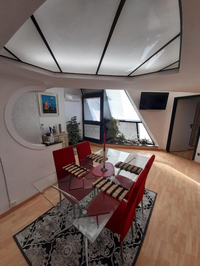 Corte Lambruschini Central Apartment With Free Covered Parking Genoa Bagian luar foto