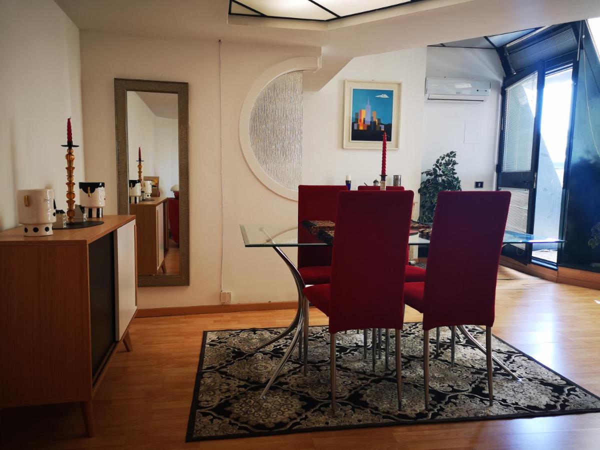 Corte Lambruschini Central Apartment With Free Covered Parking Genoa Bagian luar foto